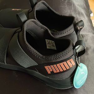 NWOB Puma Prowl Slip On Fashion Sneakers